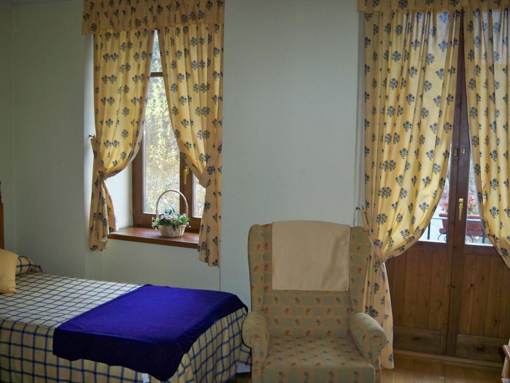 Casa Es Neres Hotel Les Cameră foto