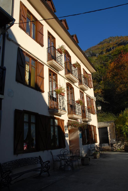 Casa Es Neres Hotel Les Exterior foto